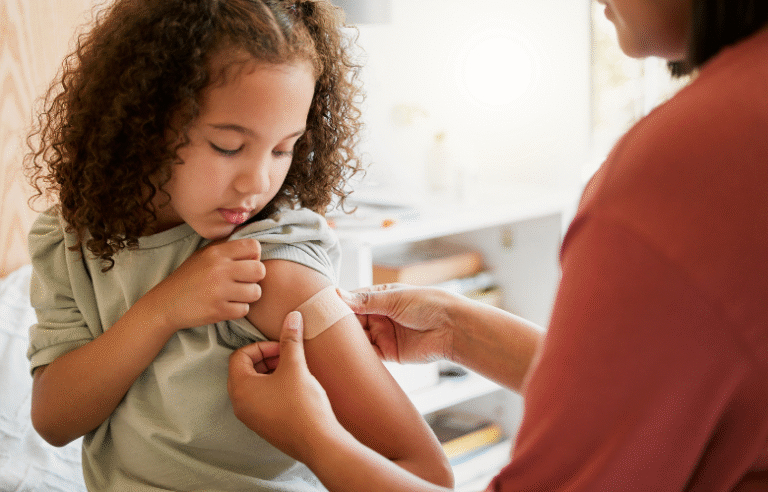 Vacinação infantil: calendário completo e atualizado para 2025