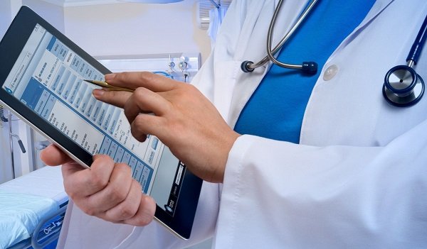 Prontuários Eletrônicos: Desvendando a Importância para a Saúde Moderna