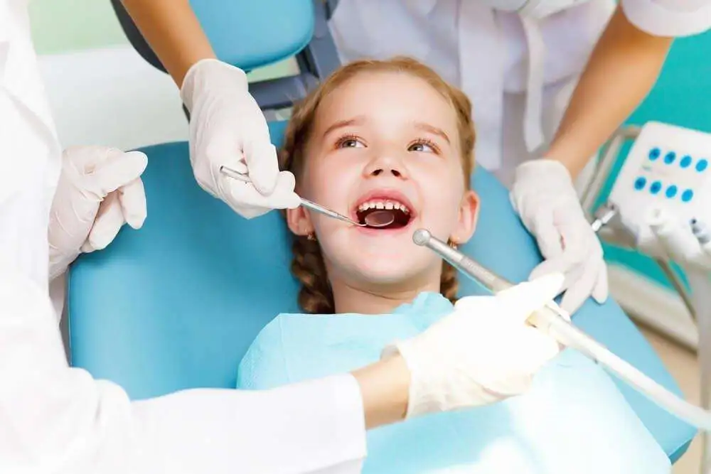 A importância das visitas regulares ao dentista: um guia completo para a sua saúde bucal